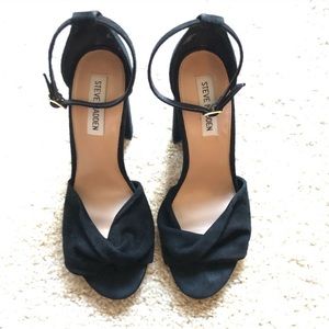 Steve Madden black suede heels